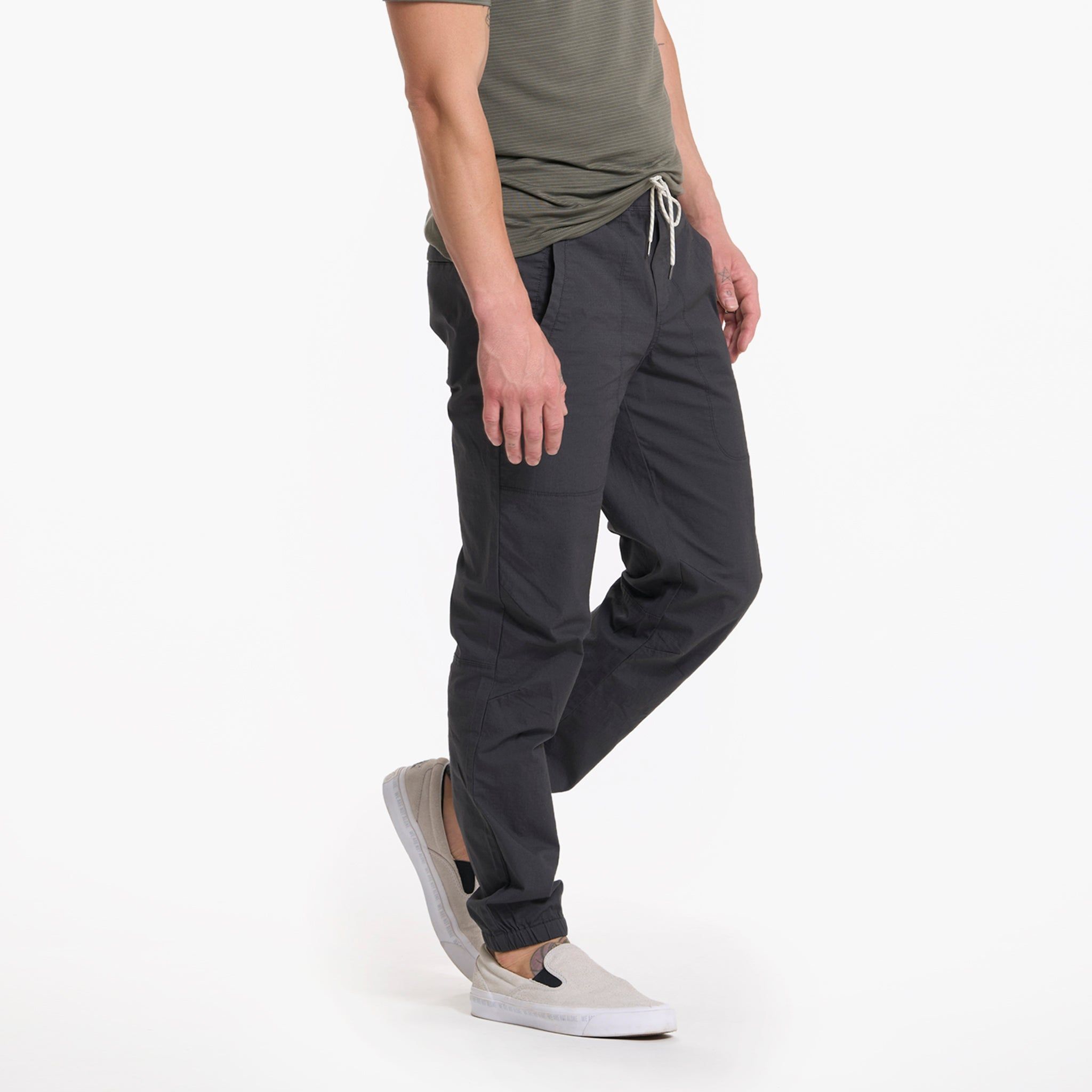 Ripstop Traveler Jogger | Charcoal sold by Vuori product image thumbnail 4