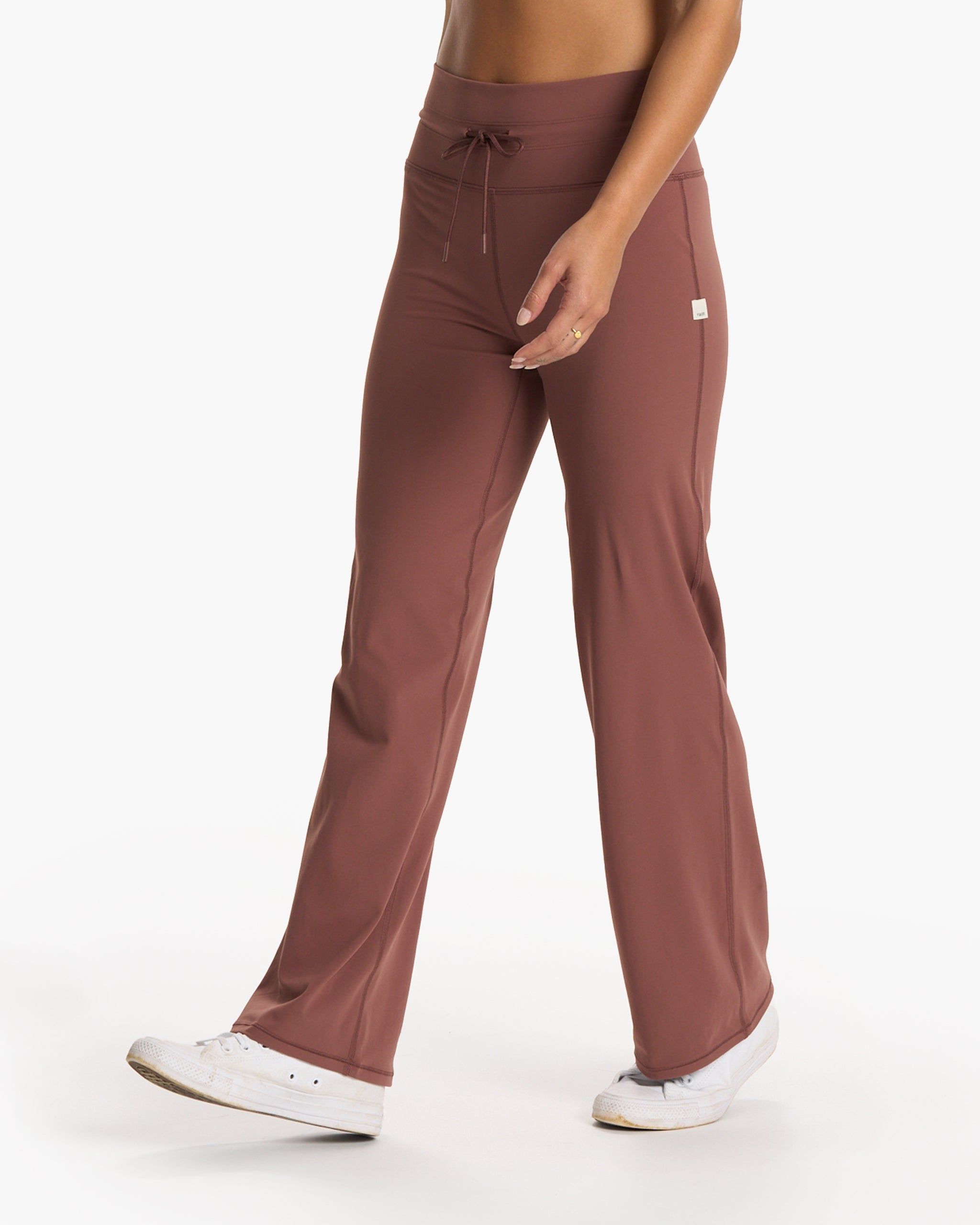 Daily Wideleg - Short | Hazelnut sold by Vuori product image thumbnail 2