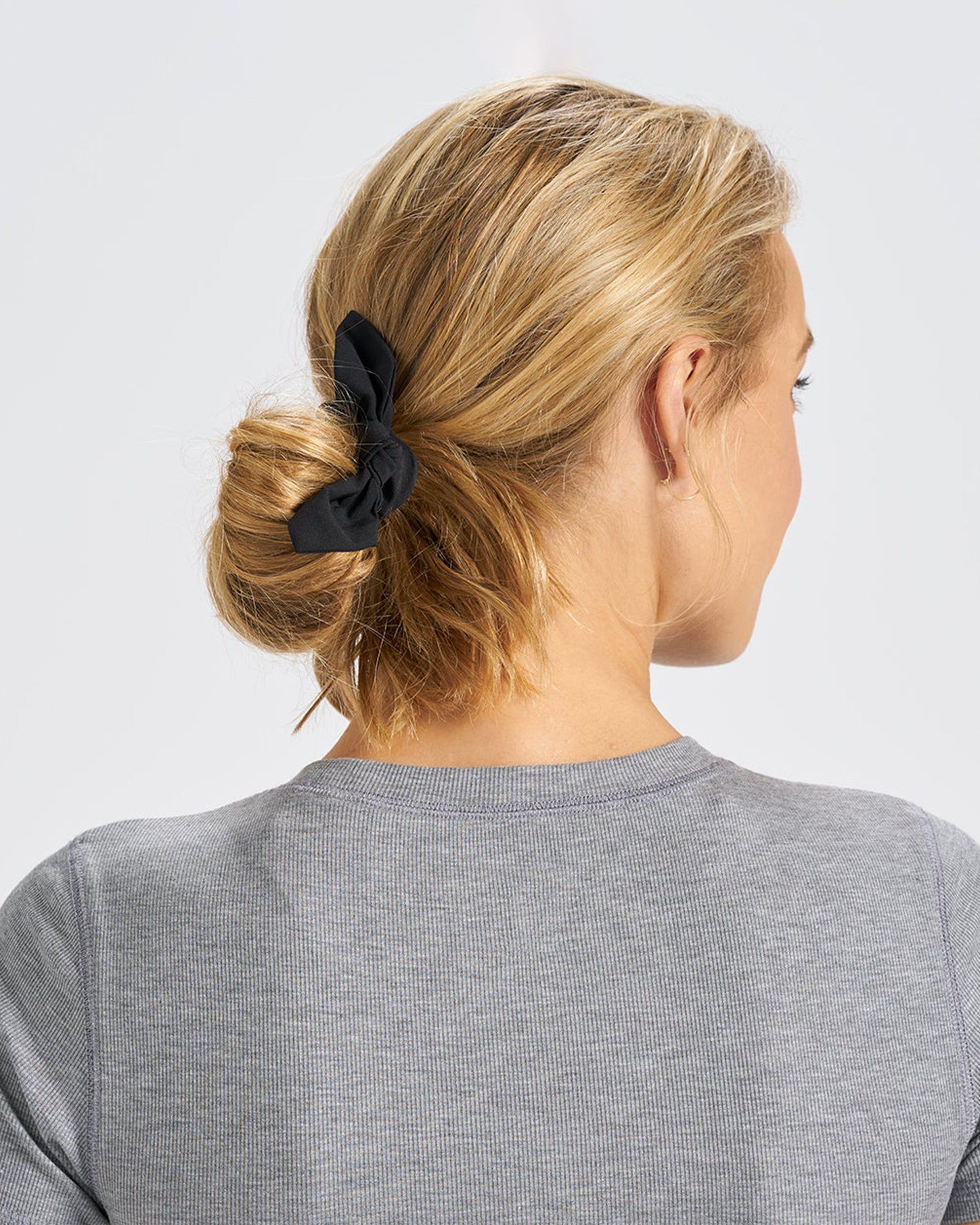 Tie Scrunchy | Black sold by Vuori product image thumbnail 2