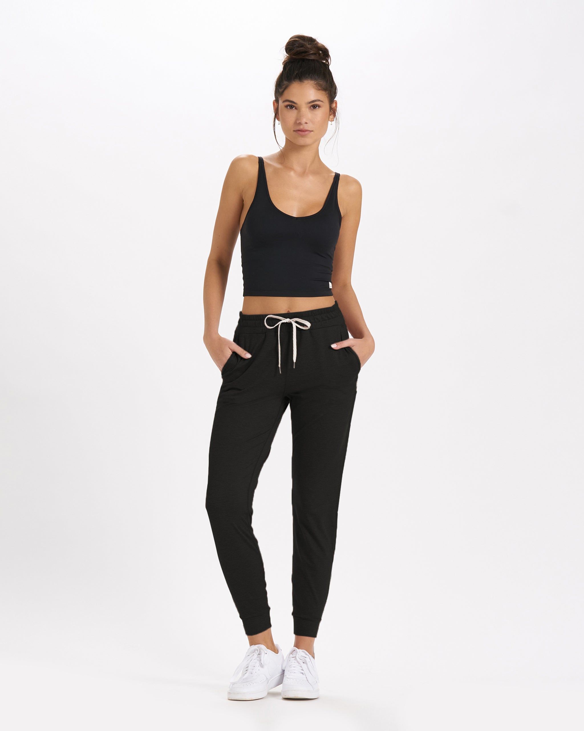 Performance Jogger - Long | Black Heather sold by Vuori product image thumbnail 4