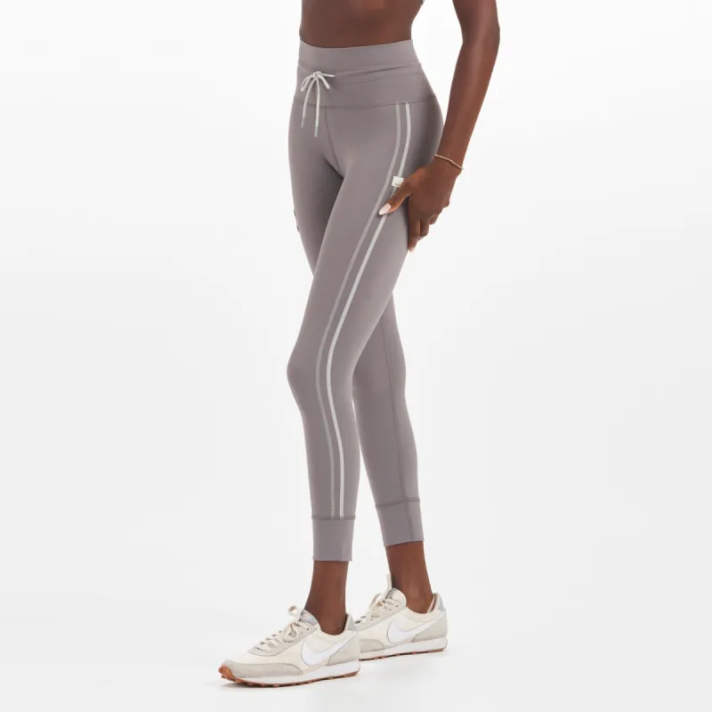 Daily Sport Legging | Smoke sold by Vuori