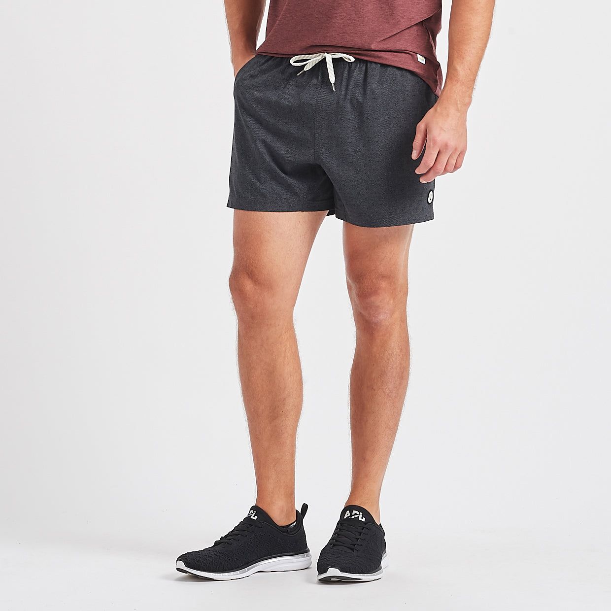 Kore Short 5" | Charcoal Twill Texture sold by Vuori product image thumbnail 2