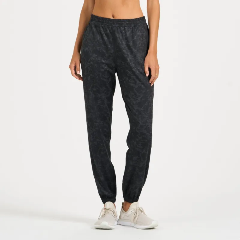 Boyfriend Jogger | Charcoal Tortoise sold by Vuori
