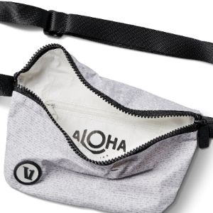 ALOHA-Mini Hip Pack | Beachsand/Pacifica Dashed Lines sold by Vuori