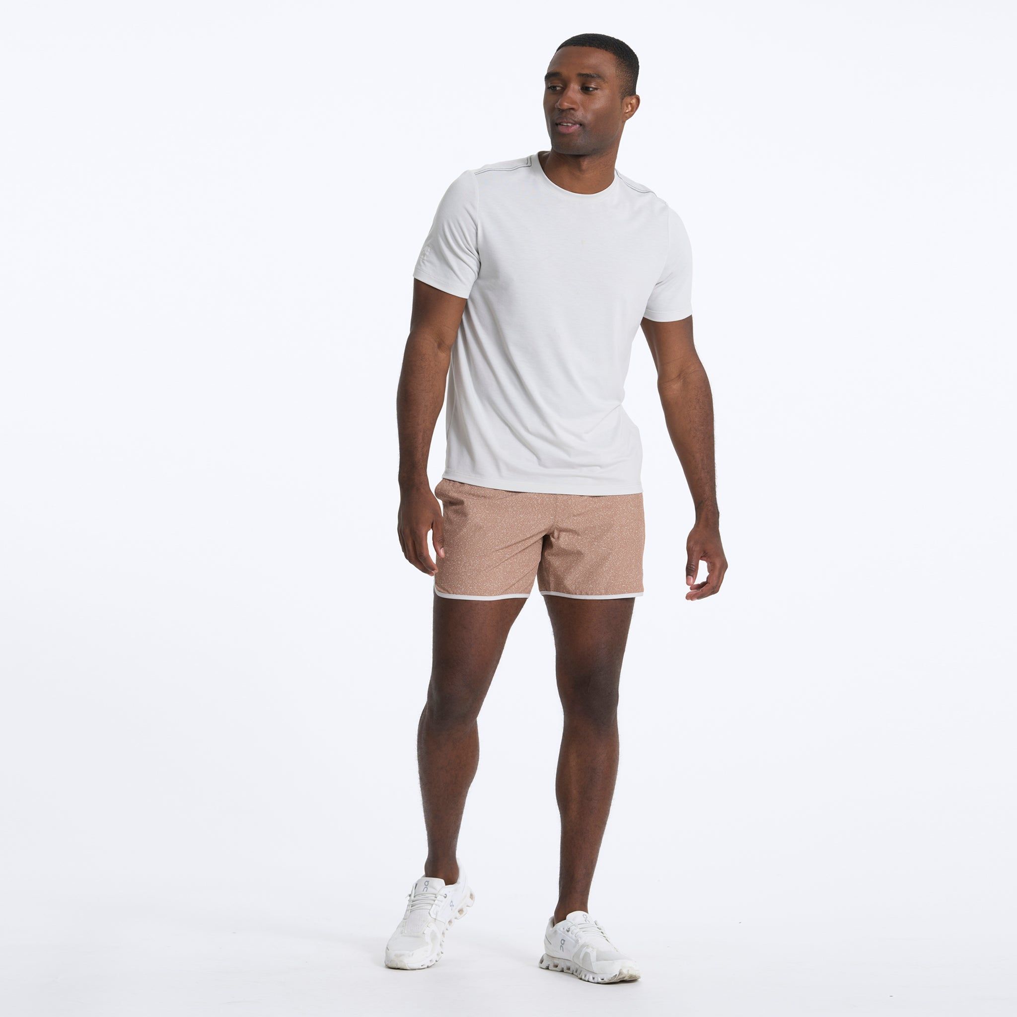 Banks Short 5" | Camel Dashed Lines sold by Vuori product image thumbnail 5