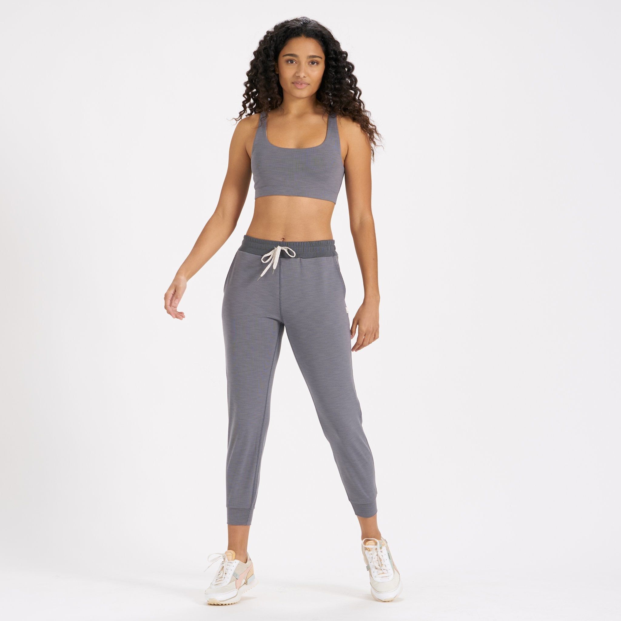 Lux Rib Performance Jogger | Heather Grey sold by Vuori product image thumbnail 4