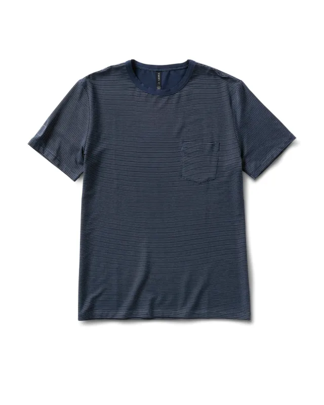 Linear Tech Tee | Ink sold by Vuori