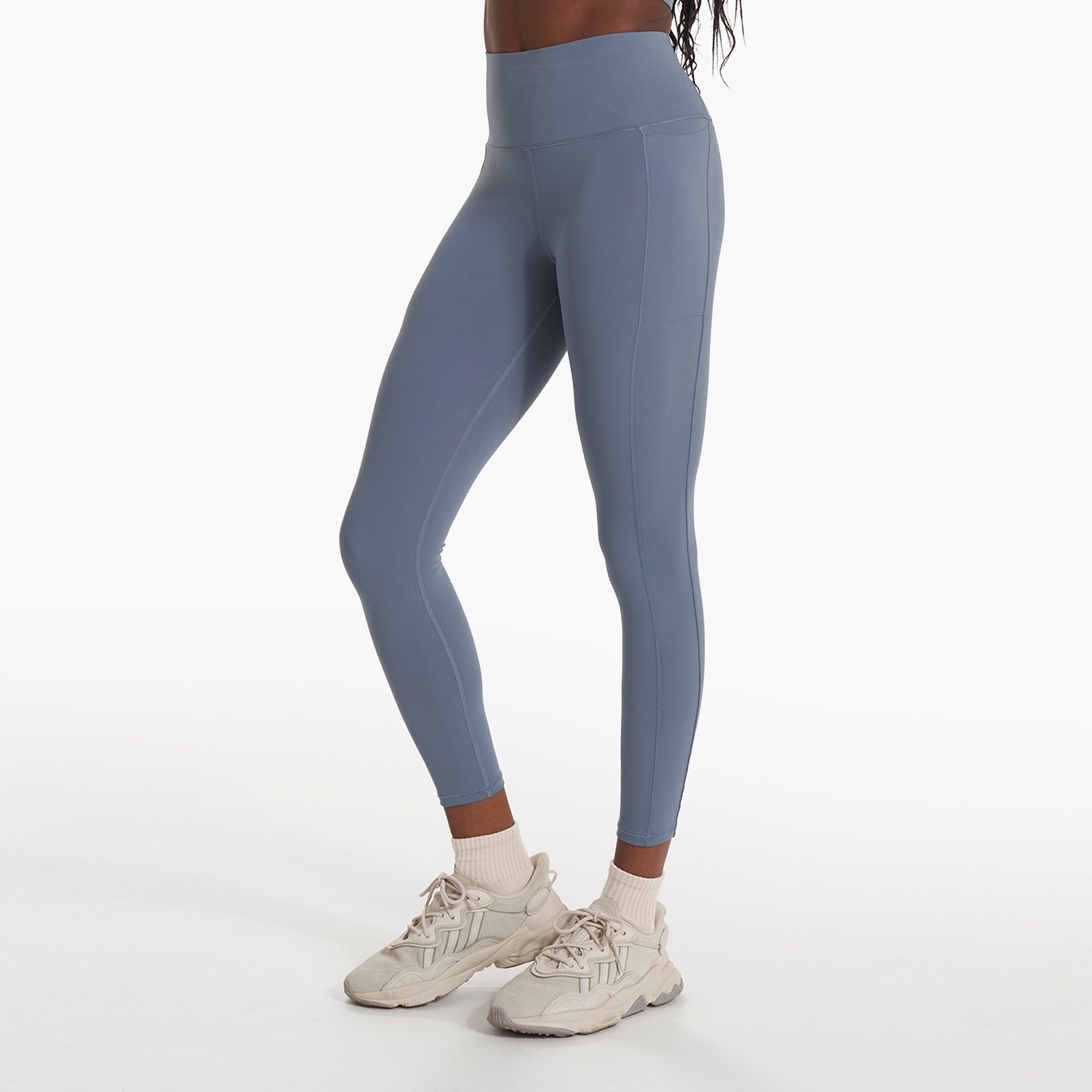 Studio Pocket Legging | Light Azure sold by Vuori product image thumbnail 3