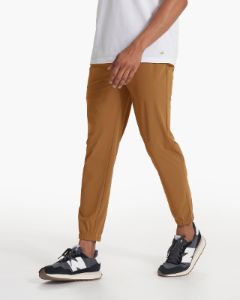 Fleet Jogger | Caramel sold by Vuori