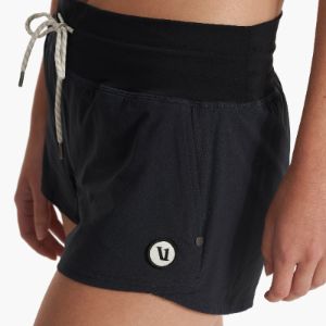 Seabreeze Short | Black sold by Vuori