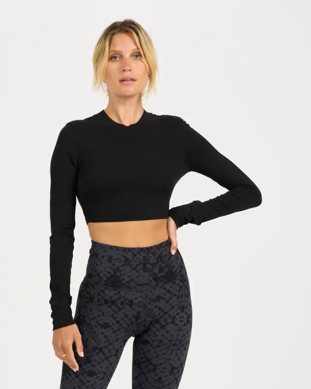 Long-Sleeve Lux Crop Tee | Black sold by Vuori
