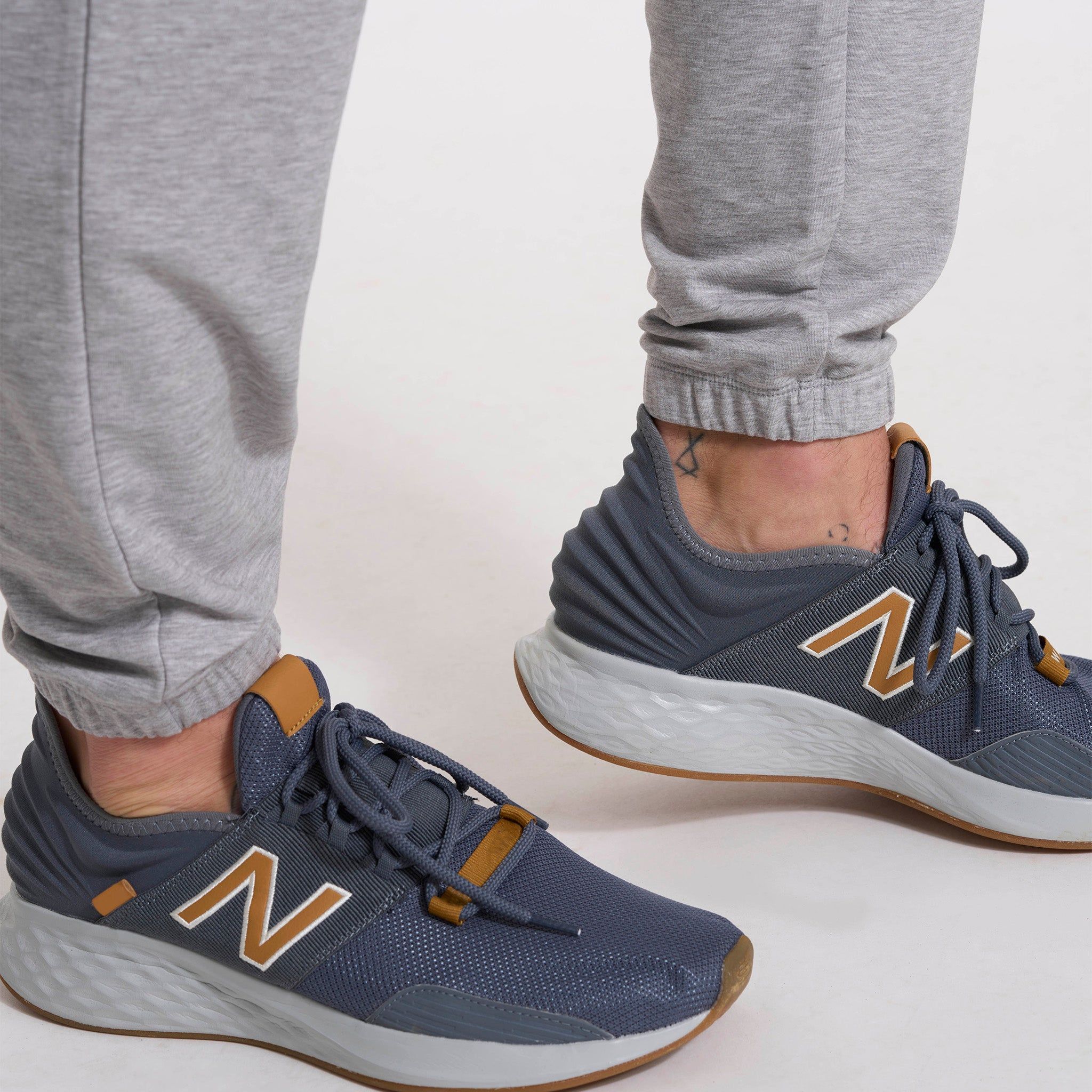 Austin Sweatpant | Light Heather Grey sold by Vuori product image thumbnail 5