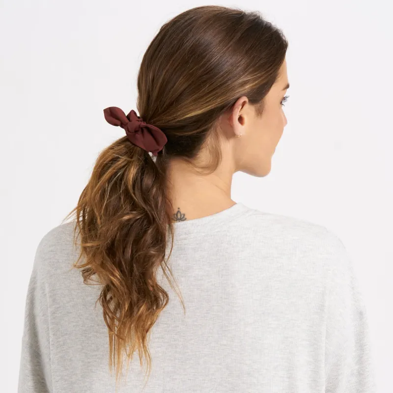 Tie Scrunchy | Brick sold by Vuori