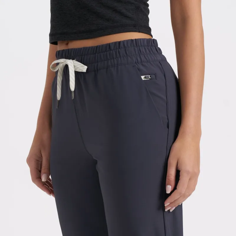 Weekend Jogger | Midnight sold by Vuori
