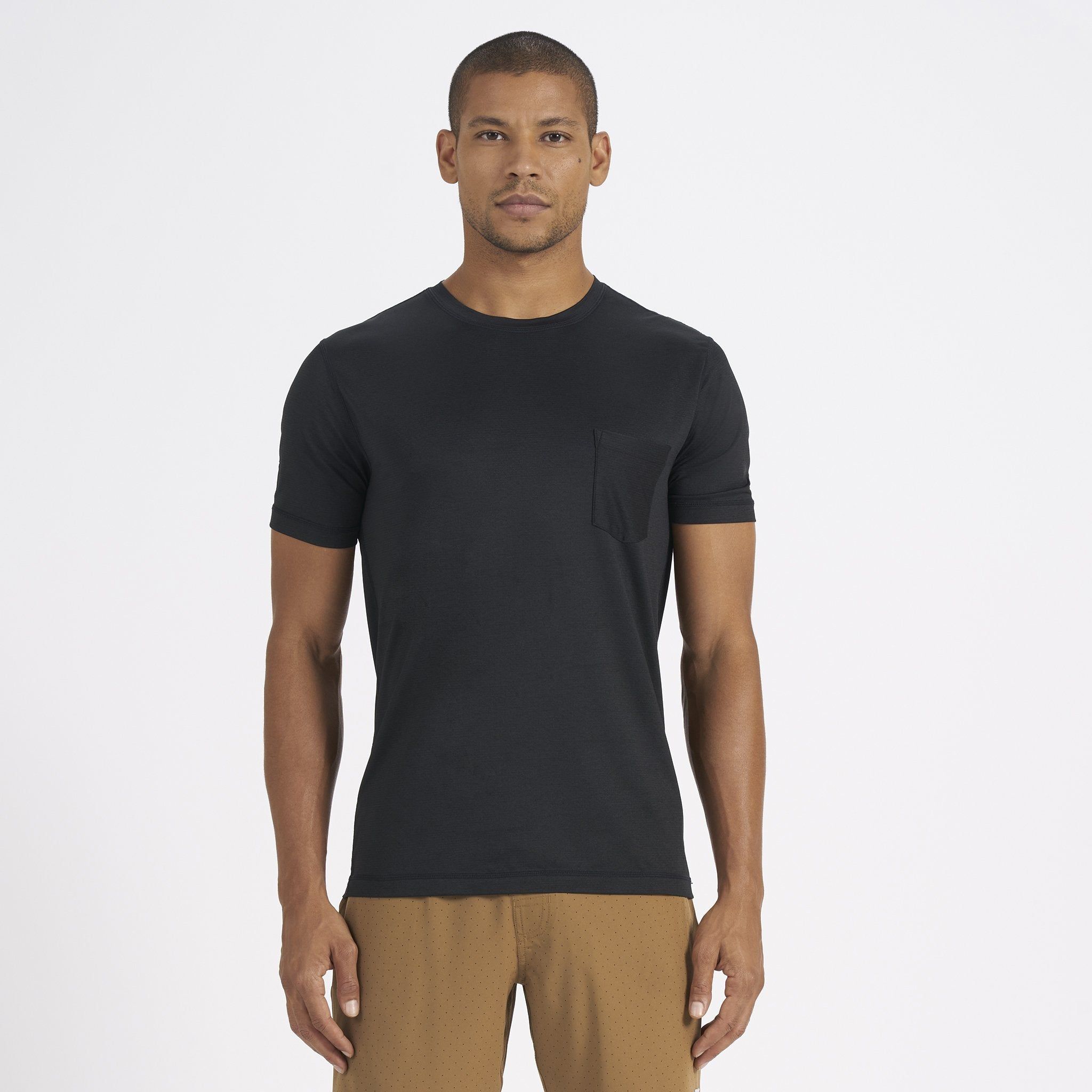 Tradewind Performance Tee | Black sold by Vuori product image thumbnail 2