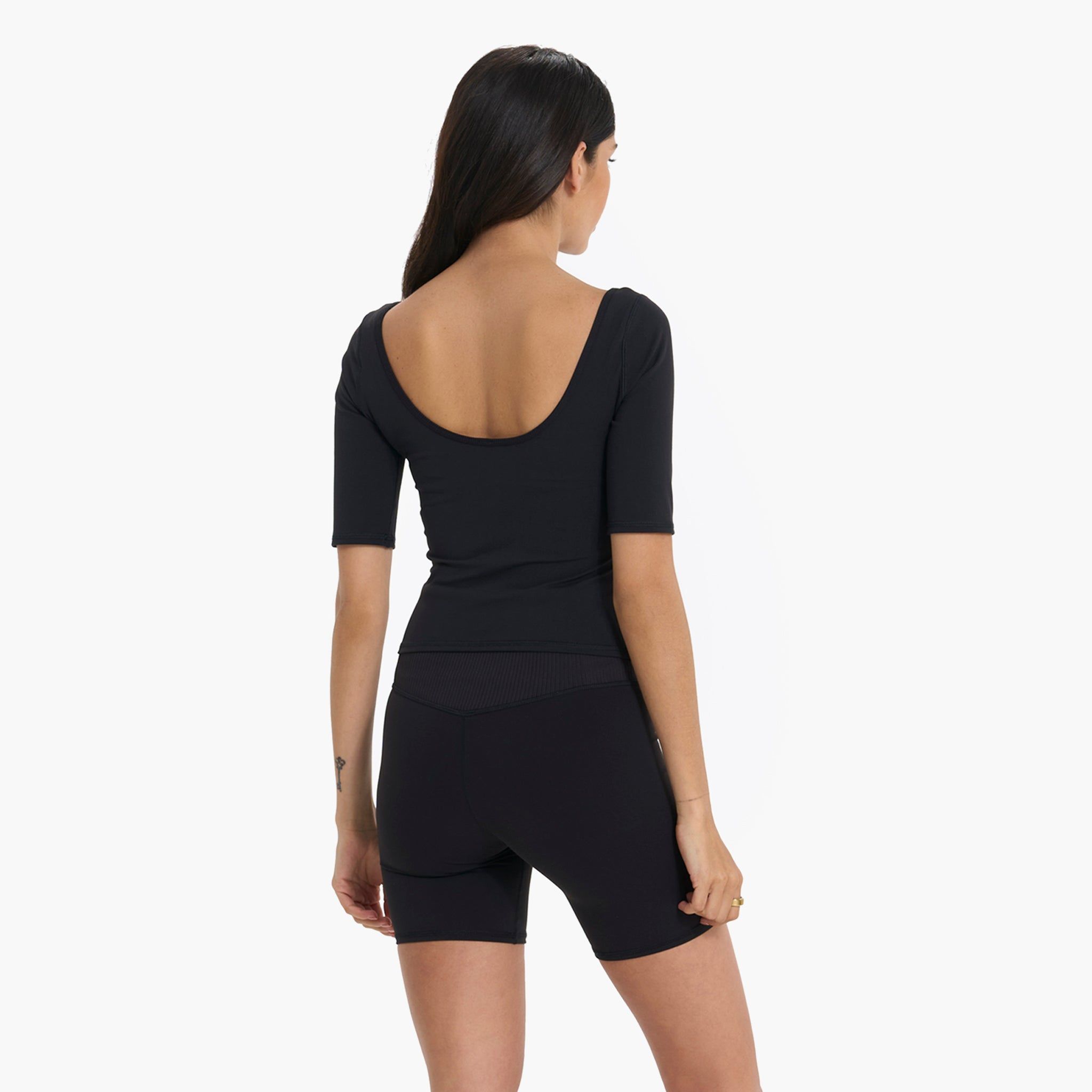 Avant Top | Black sold by Vuori product image thumbnail 7