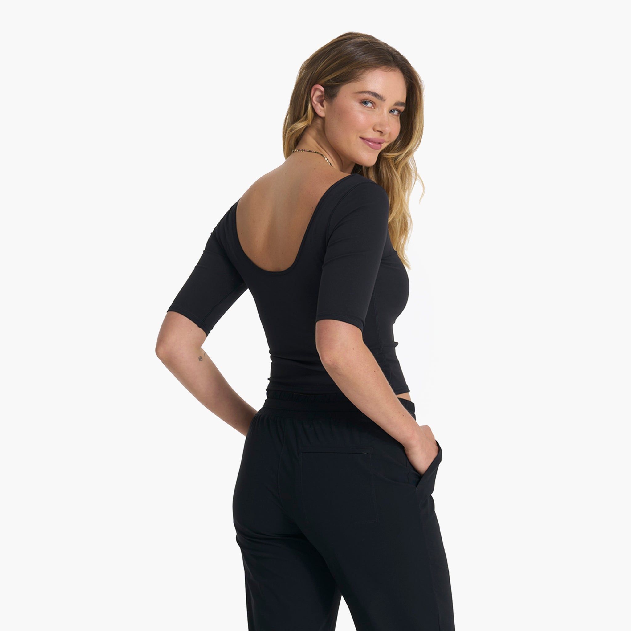 Avant Top | Black sold by Vuori product image thumbnail 2