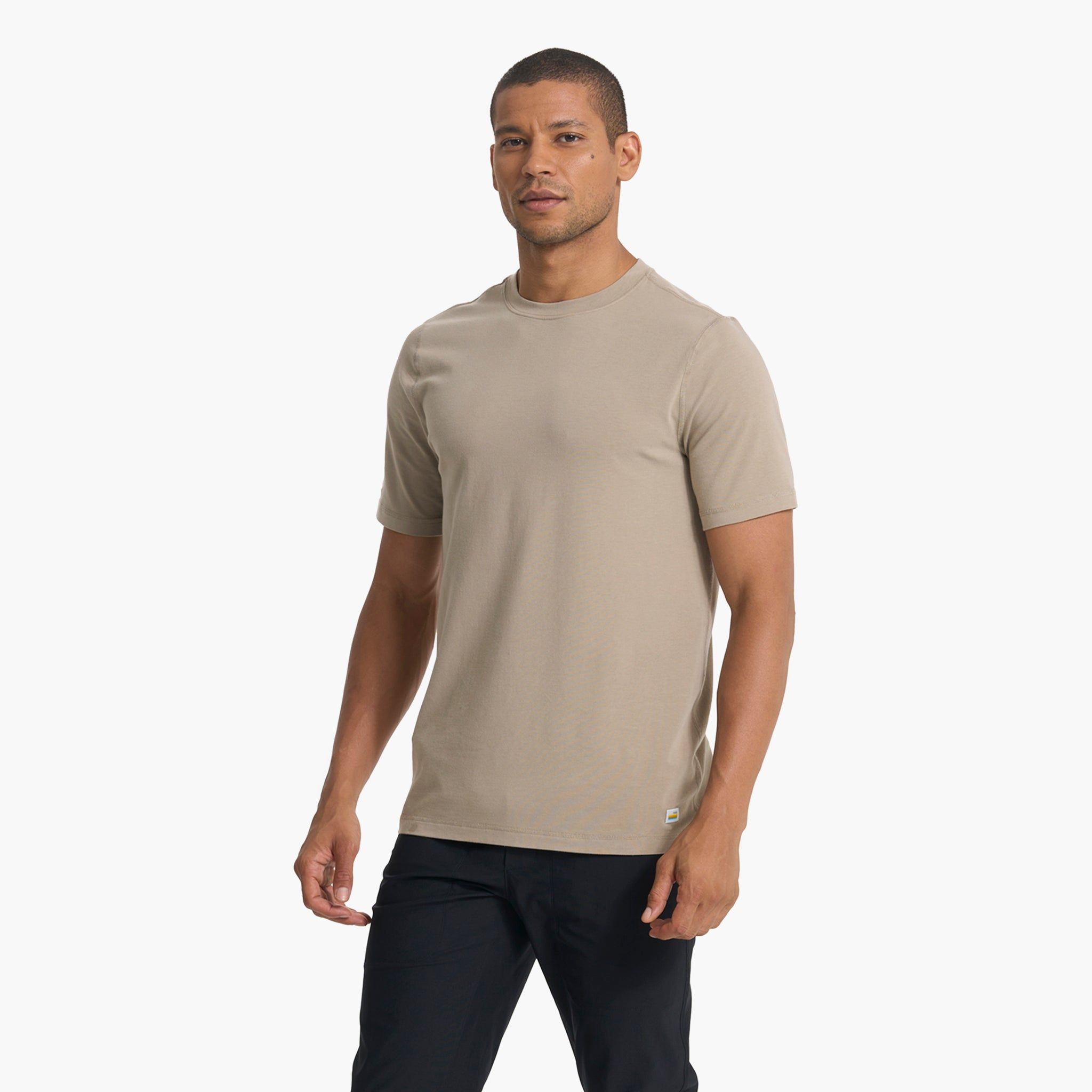 Tuvalu Tee | Gravel sold by Vuori product image thumbnail 3