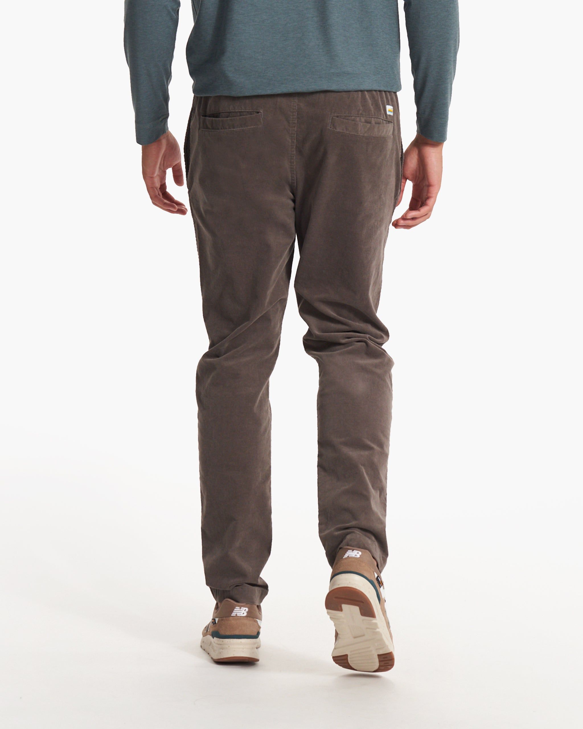 Optimist Pant | Cocoa sold by Vuori product image thumbnail 4