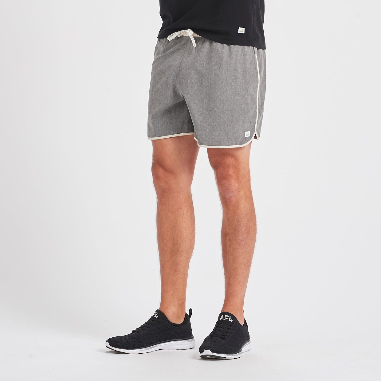 Banks Short 5" | Grey Linen Texture sold by Vuori product image thumbnail 2