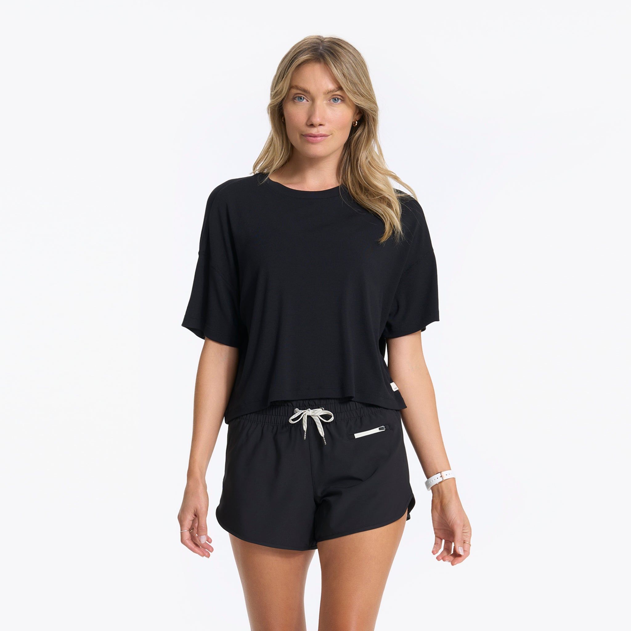 Cove Tee | Black sold by Vuori product image thumbnail 3
