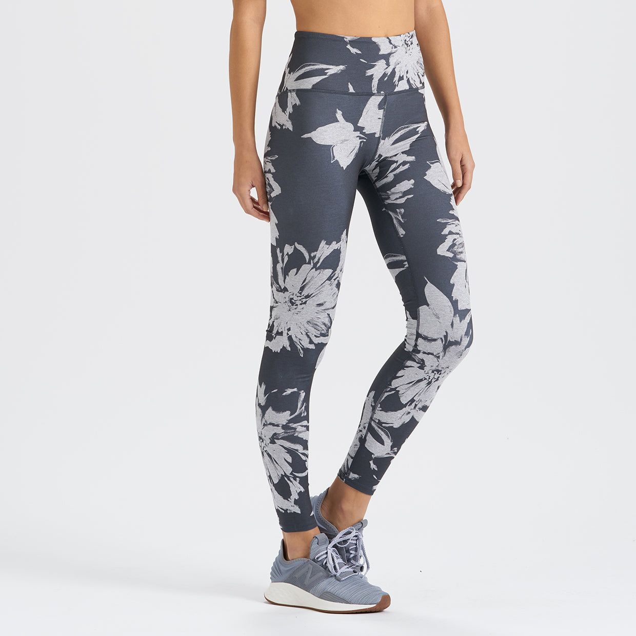 Clean Elevation Legging | Charcoal Big Flower sold by Vuori product image thumbnail 2
