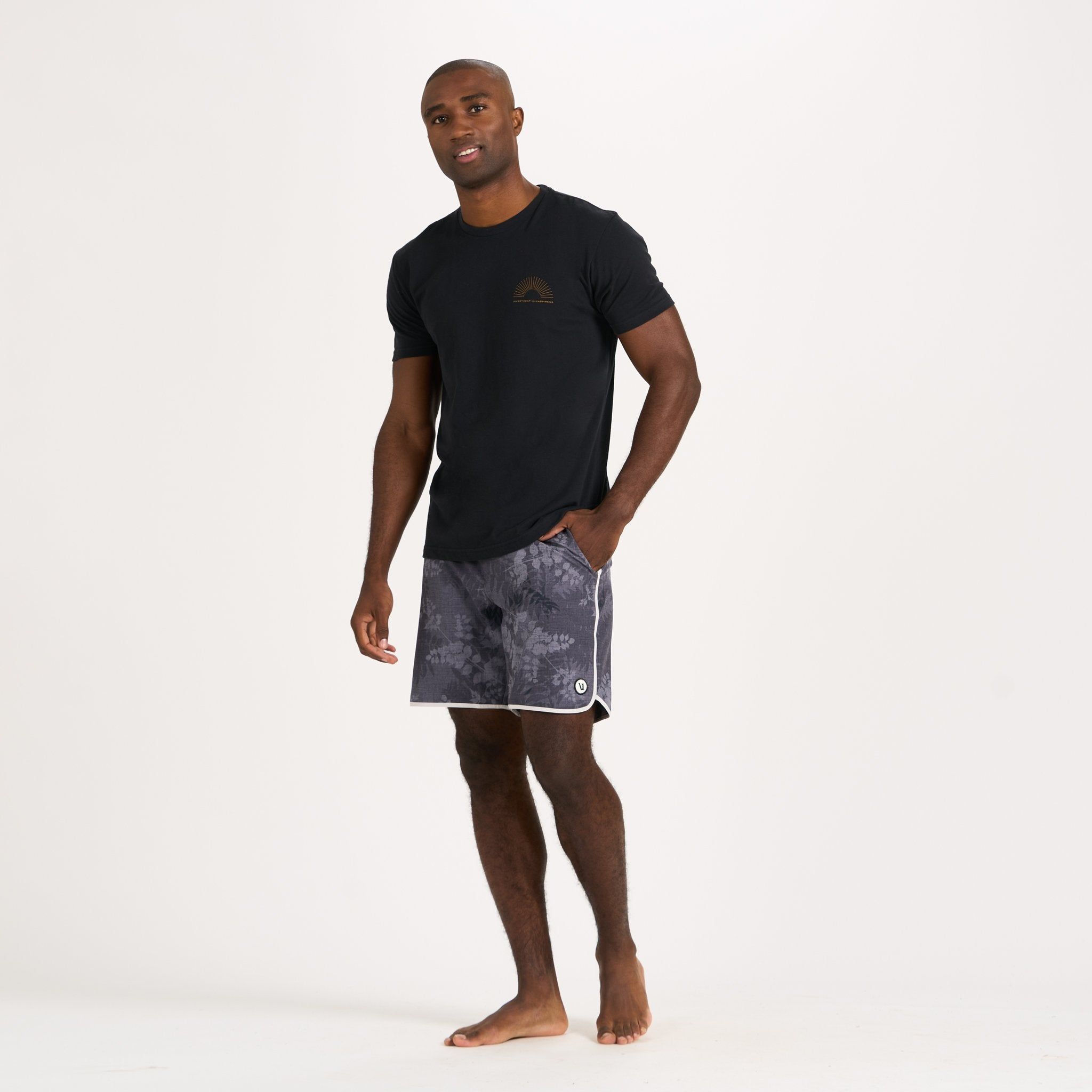 Cruise Boardshort | Charcoal Vintage Leaf sold by Vuori product image thumbnail 4
