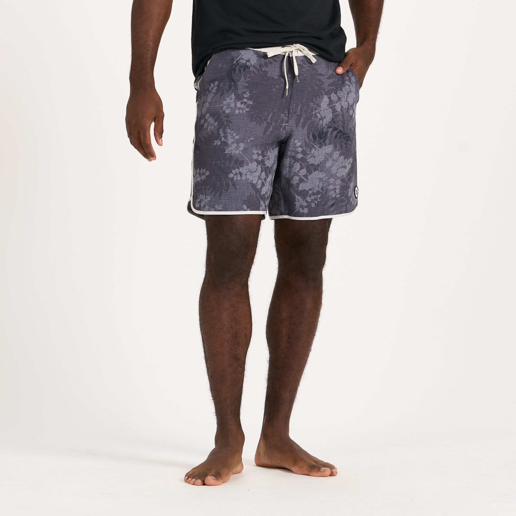 Cruise Boardshort | Charcoal Vintage Leaf sold by Vuori product image thumbnail 2