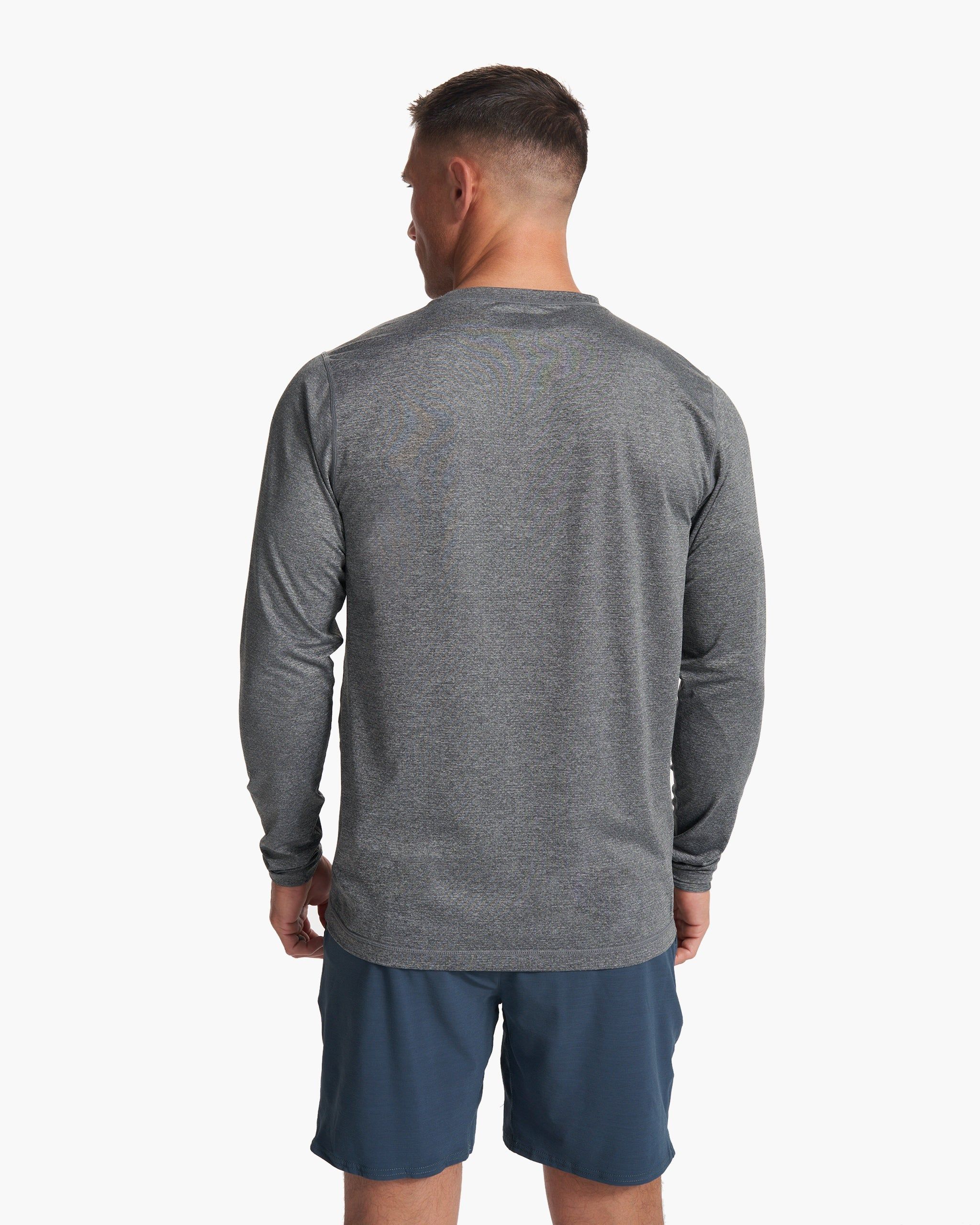 Long-Sleeve Tradewind Performance Tee | Heather Grey sold by Vuori product image thumbnail 4