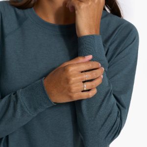 Long-Sleeve Halo Crew | Stone Heather sold by Vuori