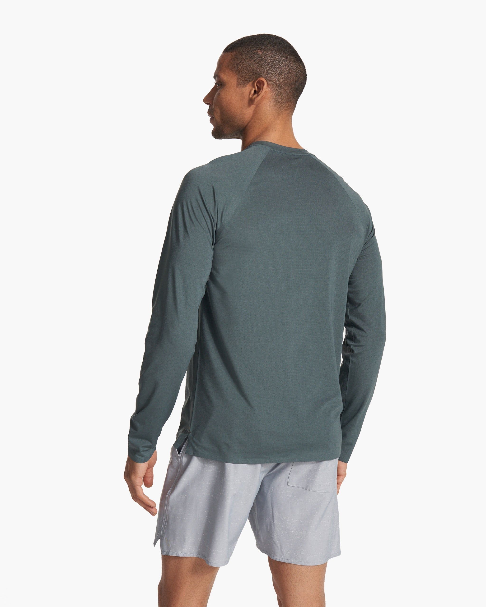 Long Sleeve Viewpoint Performance Tee | Lake sold by Vuori product image thumbnail 3