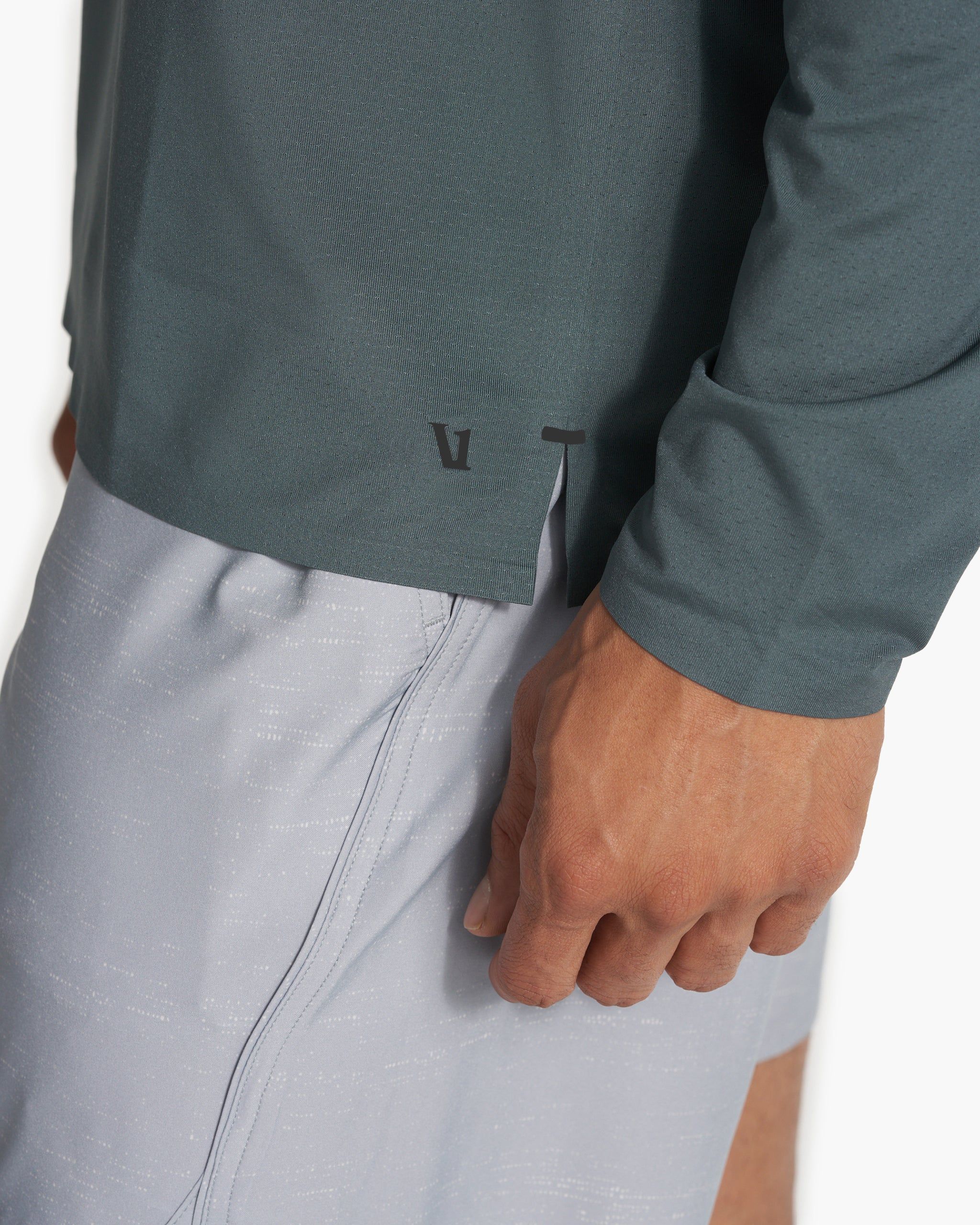 Long Sleeve Viewpoint Performance Tee | Lake sold by Vuori product image thumbnail 6