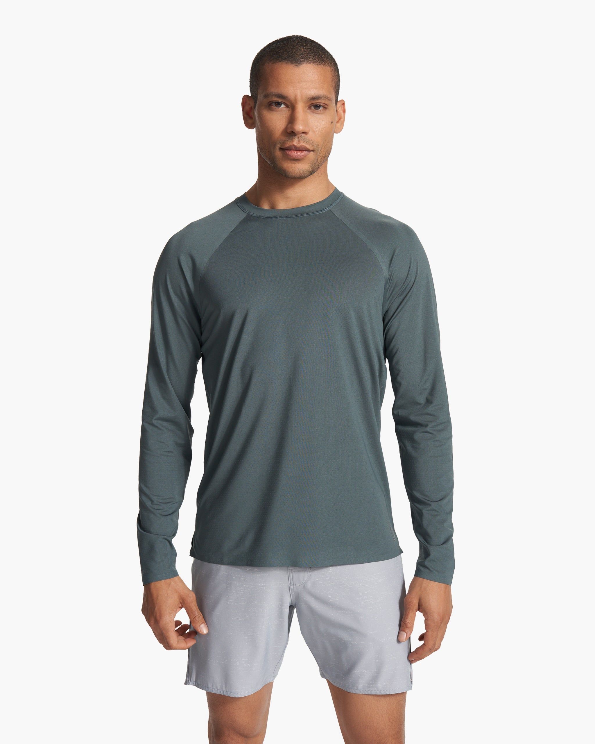 Long Sleeve Viewpoint Performance Tee | Lake sold by Vuori product image thumbnail 2