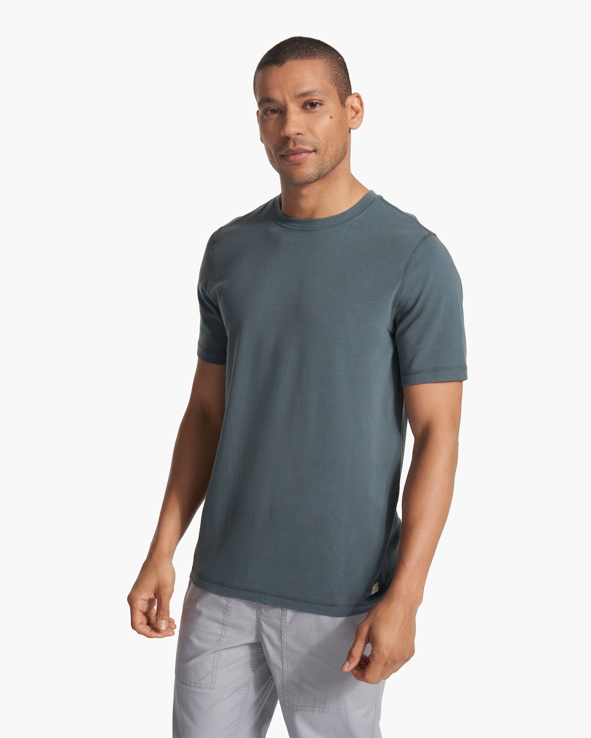 Tuvalu Tee | Lake sold by Vuori product image thumbnail 2