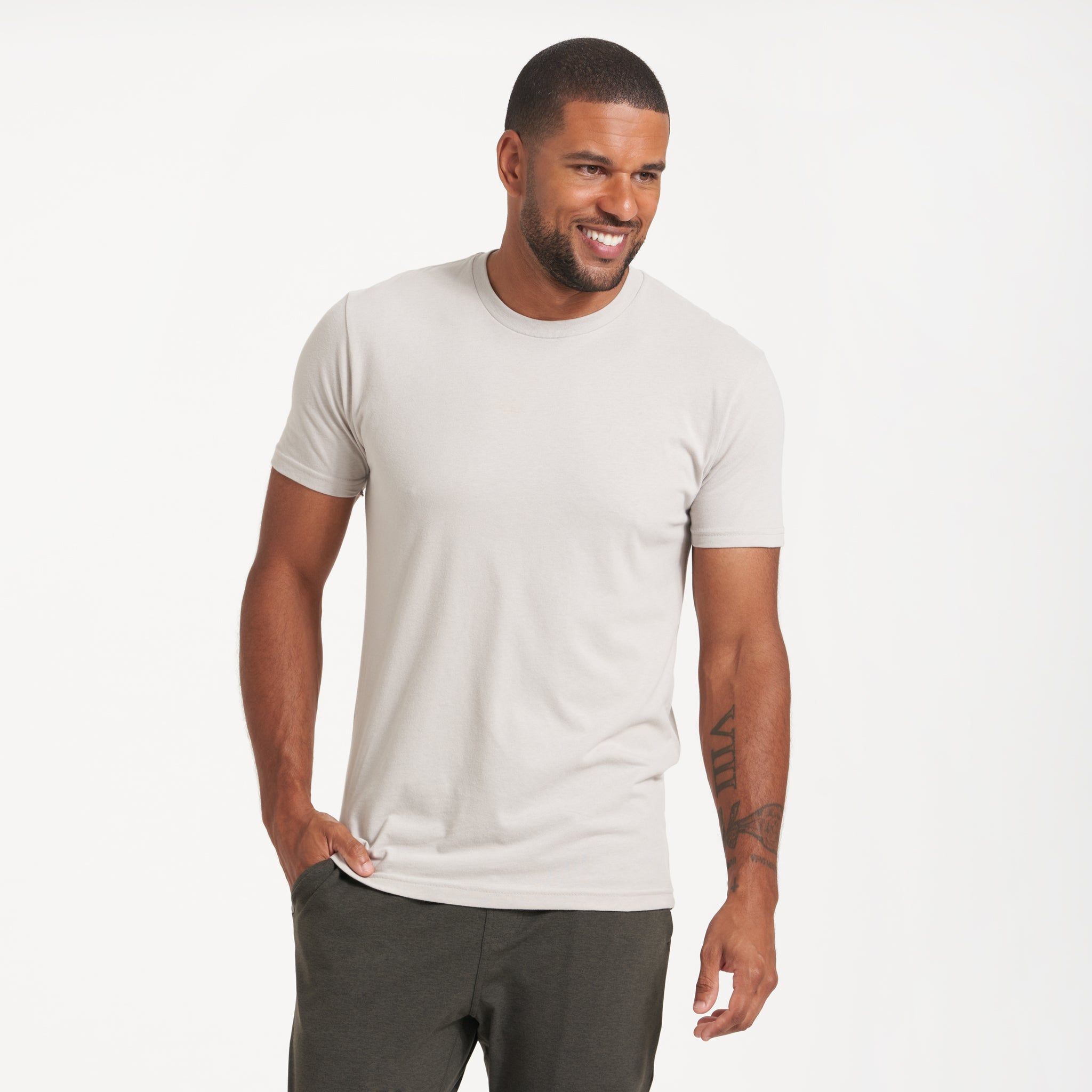 Set & Rise Tee | Light Heather Grey sold by Vuori product image thumbnail 2