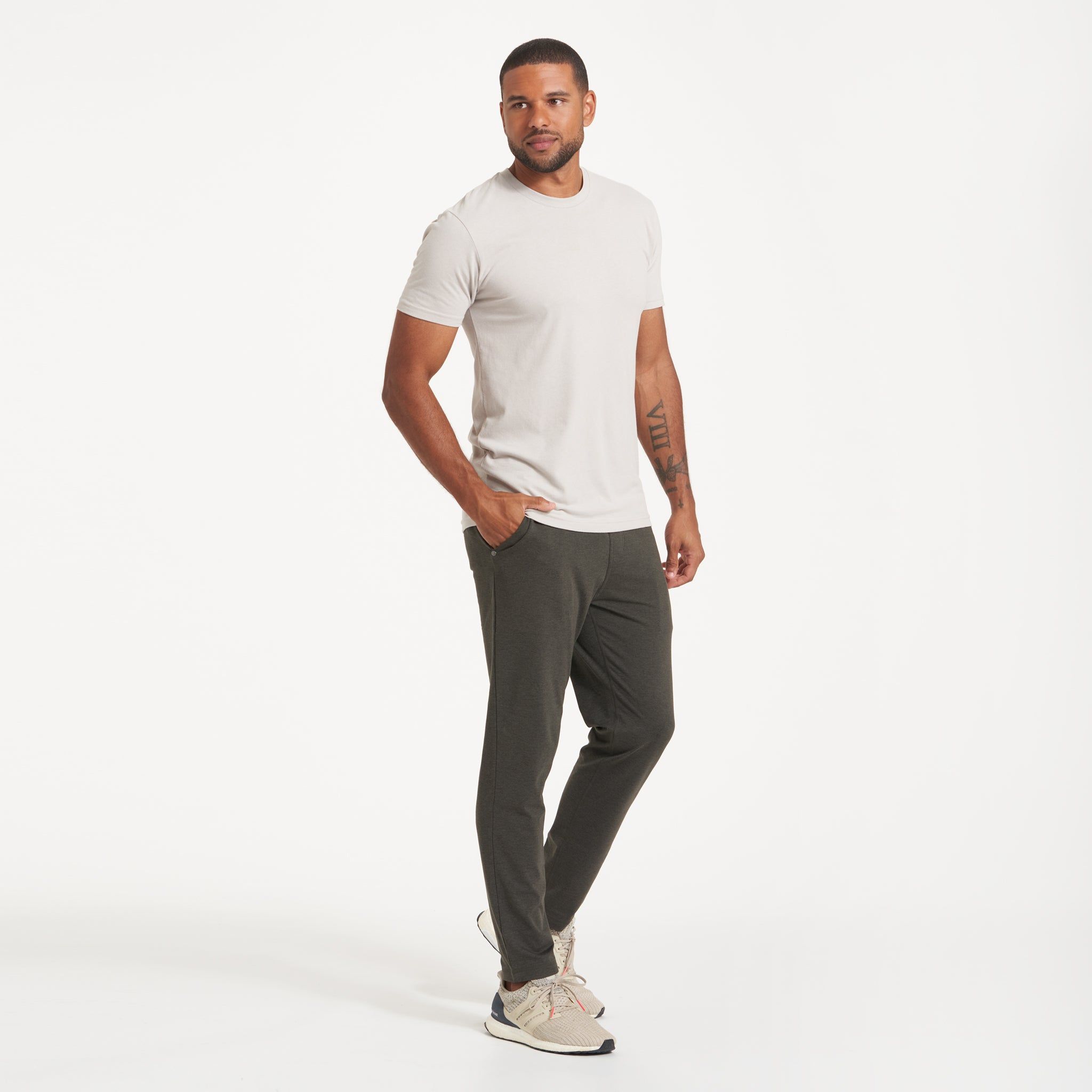 Set & Rise Tee | Light Heather Grey sold by Vuori product image thumbnail 4