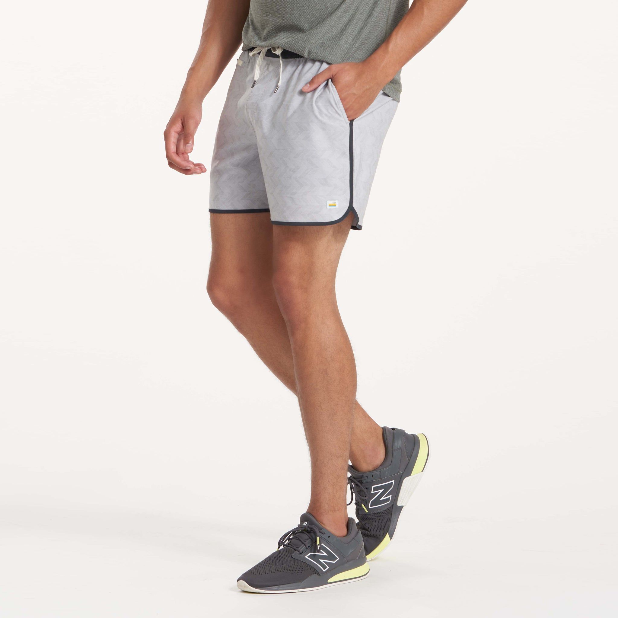 Banks Short 5" | Platinum Herringbone sold by Vuori product image thumbnail 3