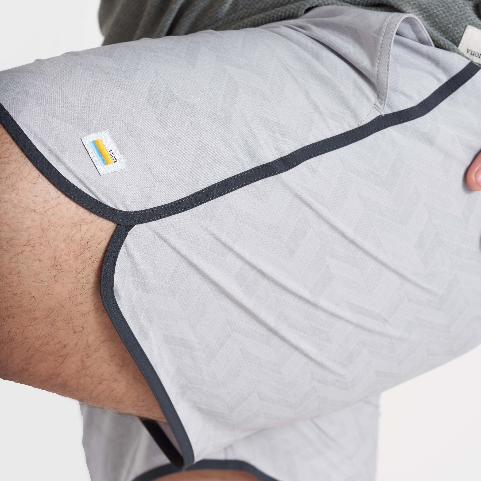 Banks Short 5" | Platinum Herringbone sold by Vuori product image thumbnail 9