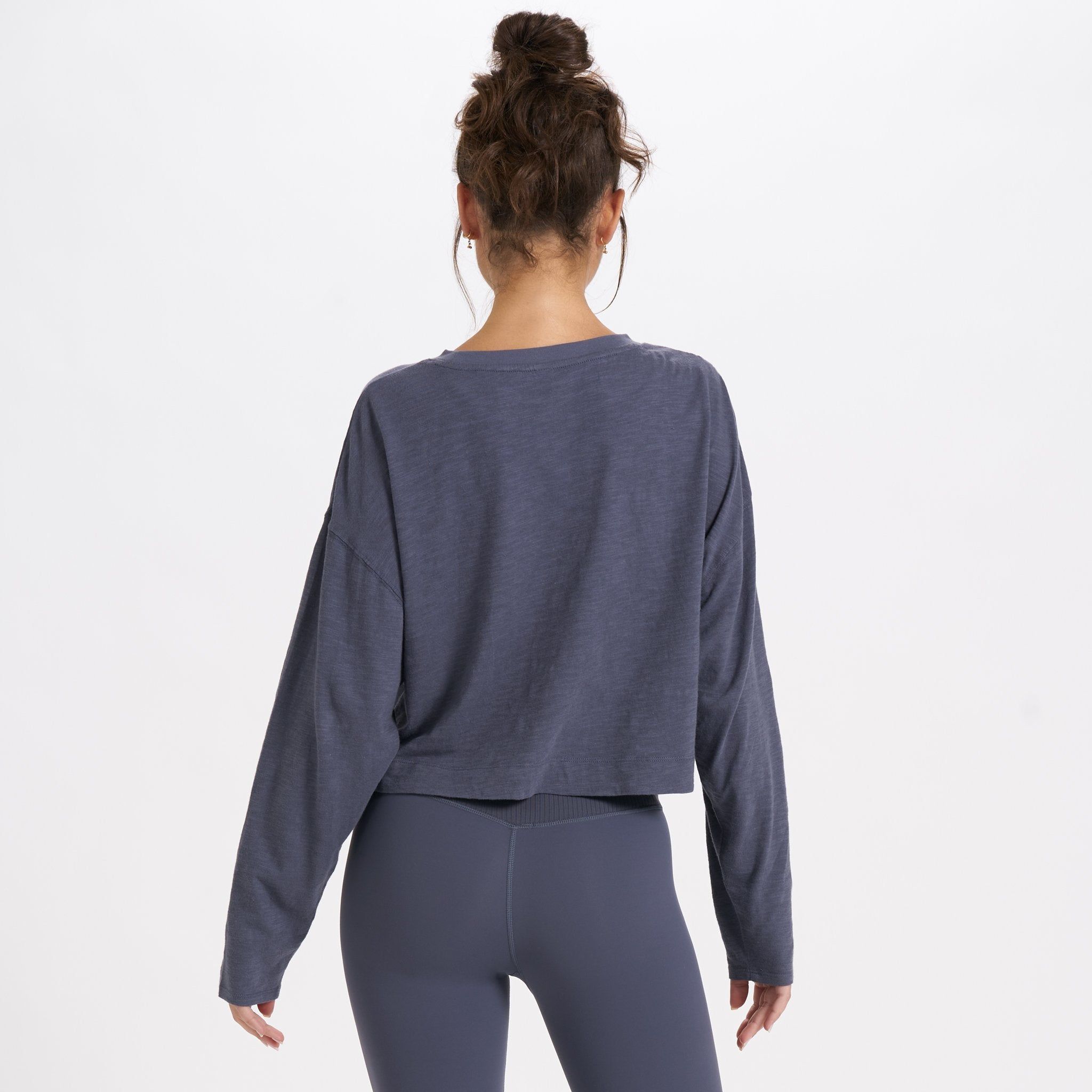 Long-Sleeve Sundown Tee | Azure sold by Vuori product image thumbnail 3