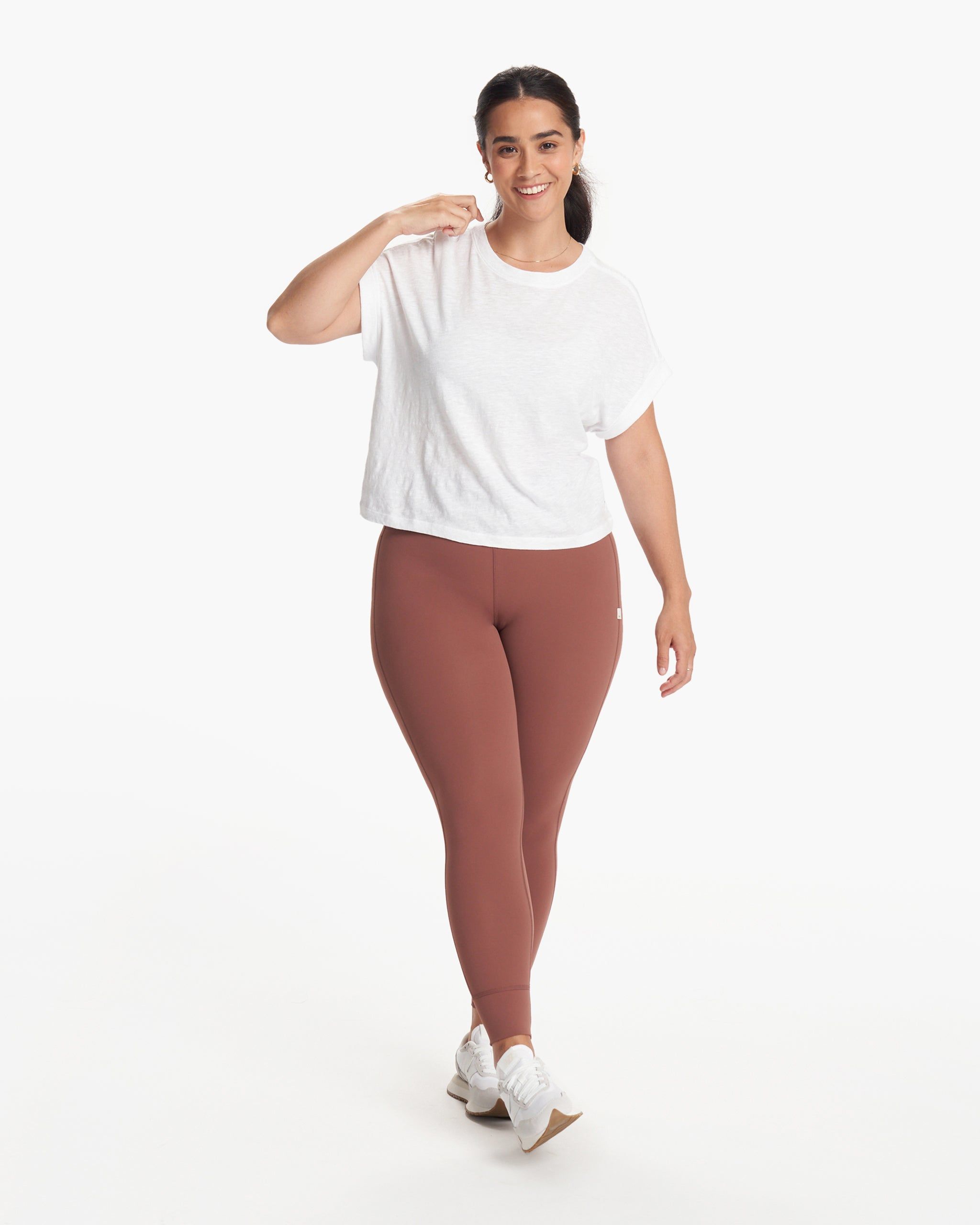Daily Legging | Hazelnut sold by Vuori product image thumbnail 3