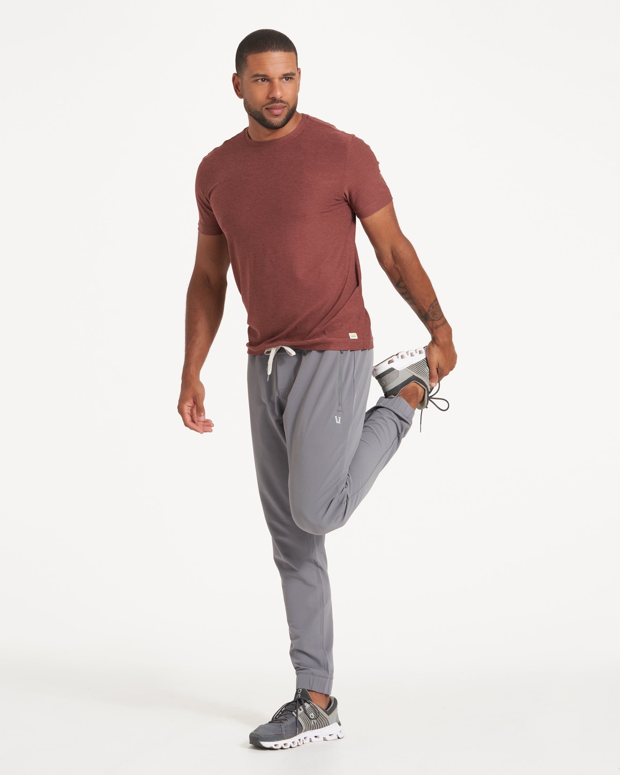 Transit Jogger | Smoke sold by Vuori product image thumbnail 6