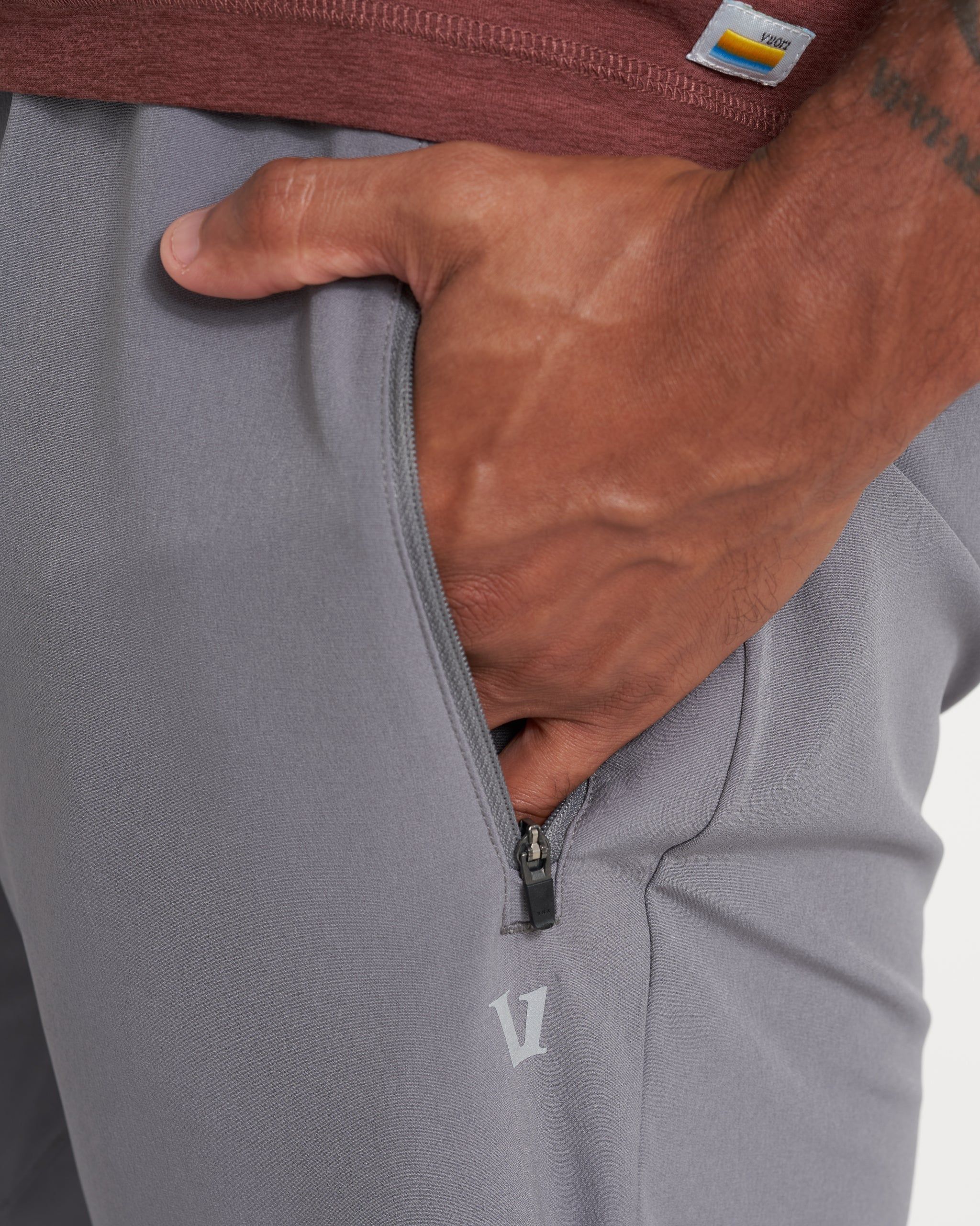 Transit Jogger | Smoke sold by Vuori product image thumbnail 7