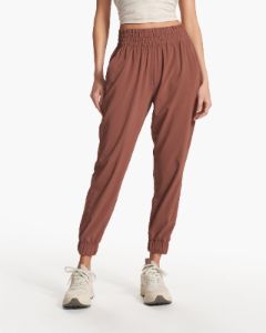 Villa Jogger | Hazelnut sold by Vuori