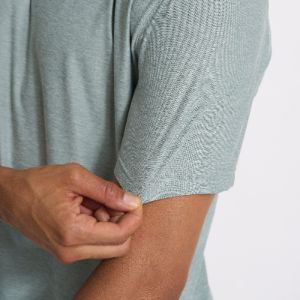 Strato Tech Polo | Neptune Heather sold by Vuori