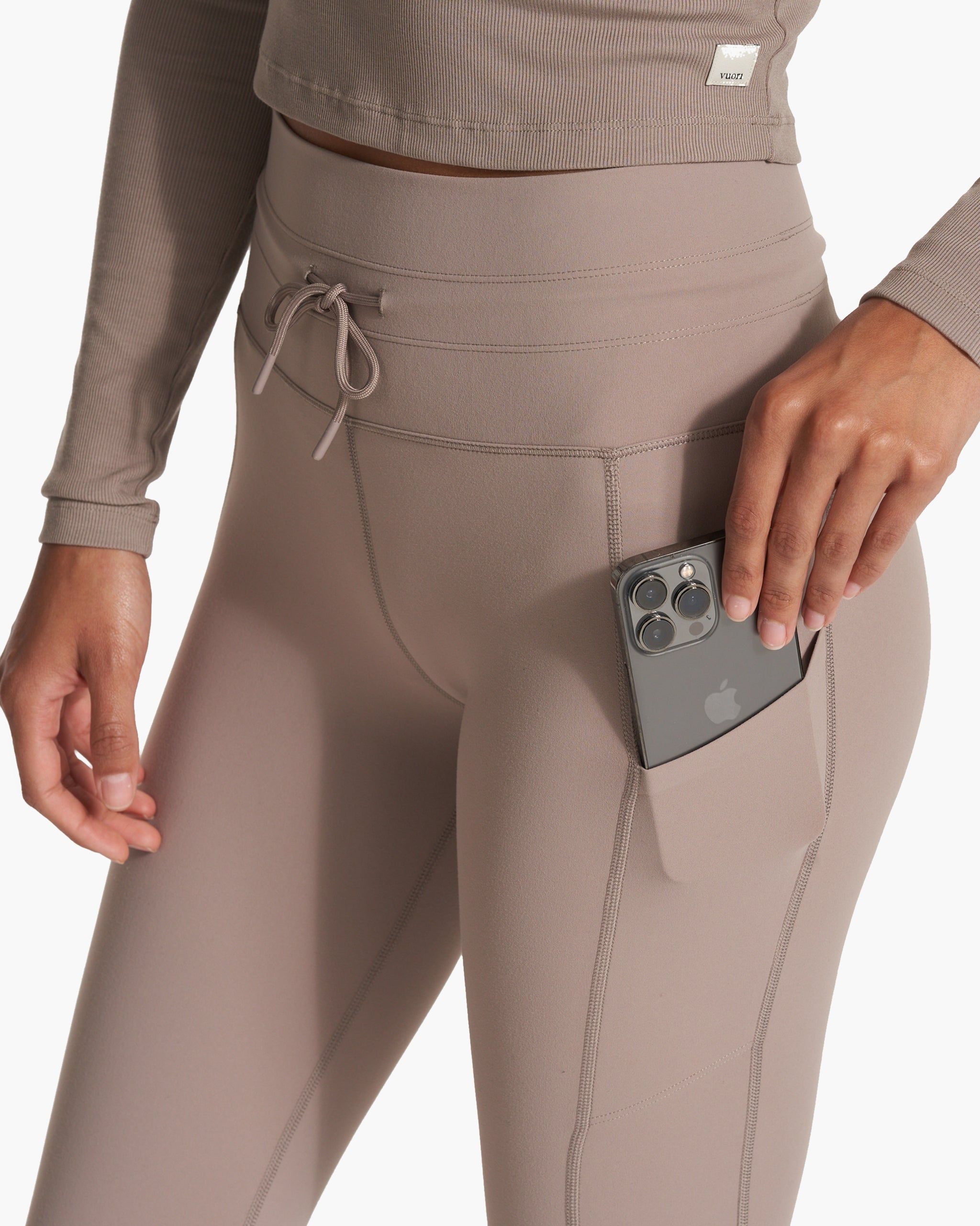 Daily Pocket Legging | Graphite sold by Vuori product image thumbnail 4