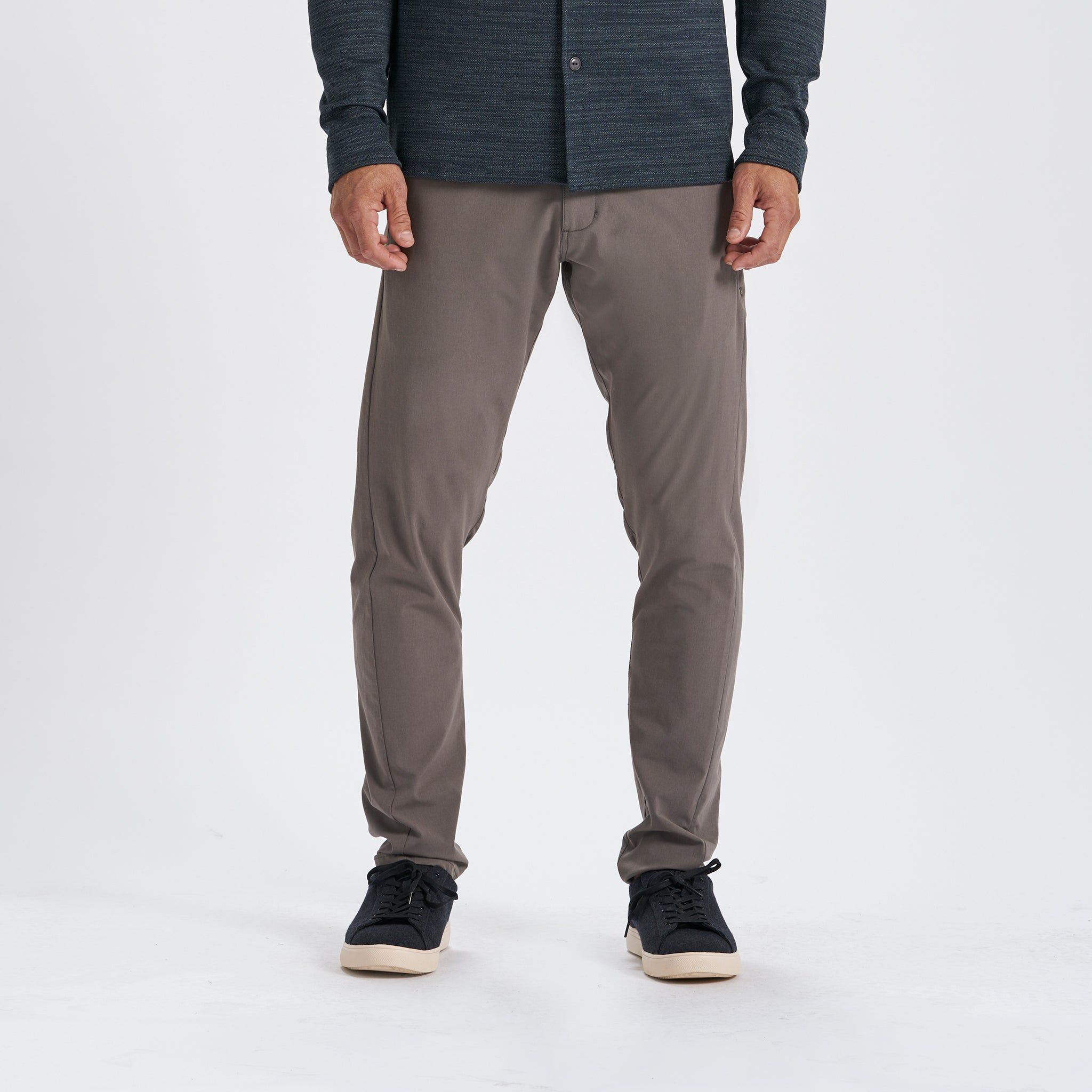 Aim Pant | Cocoa sold by Vuori product image thumbnail 2