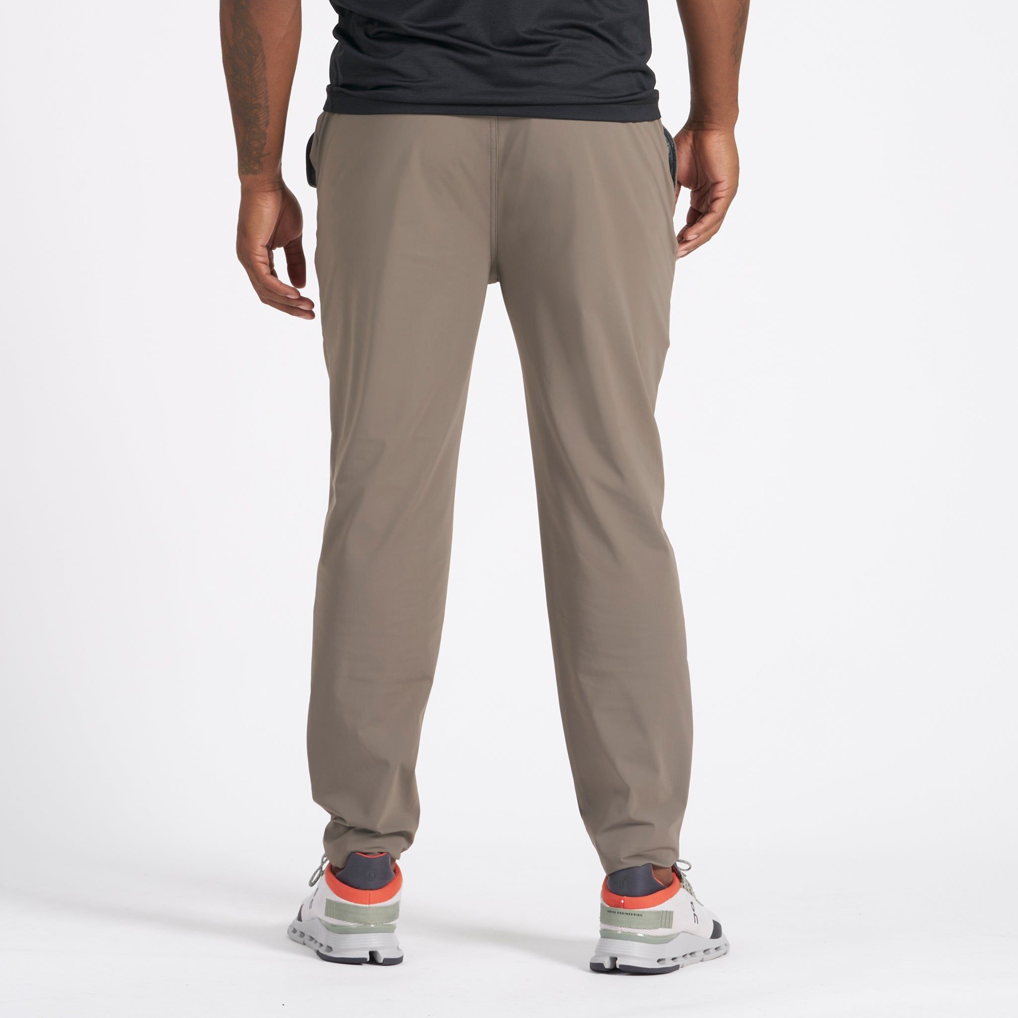 Fleet Pant | Cocoa sold by Vuori product image thumbnail 4