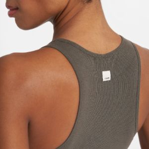 Pose Plyo Tank | Oregano Heather sold by Vuori