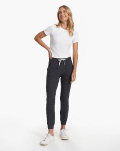 Pose Fitted Tee | White sold by Vuori