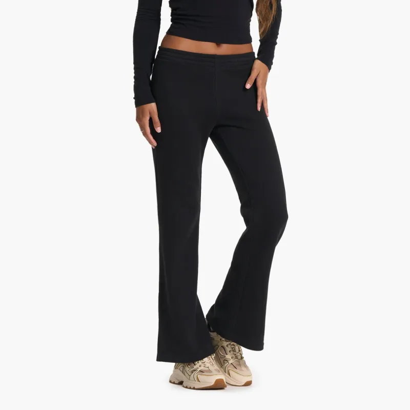 Sedona Wideleg Sweatpant | Black sold by Vuori